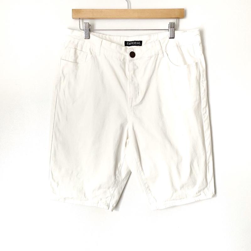 Emperial White Bermuda Shorts- Size 2XL