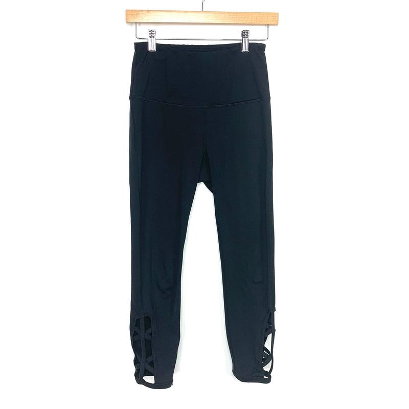 GAIAM Black Criss Cross Strap Hem High-Rise Crop Leggings- Size S (Inseam 22)